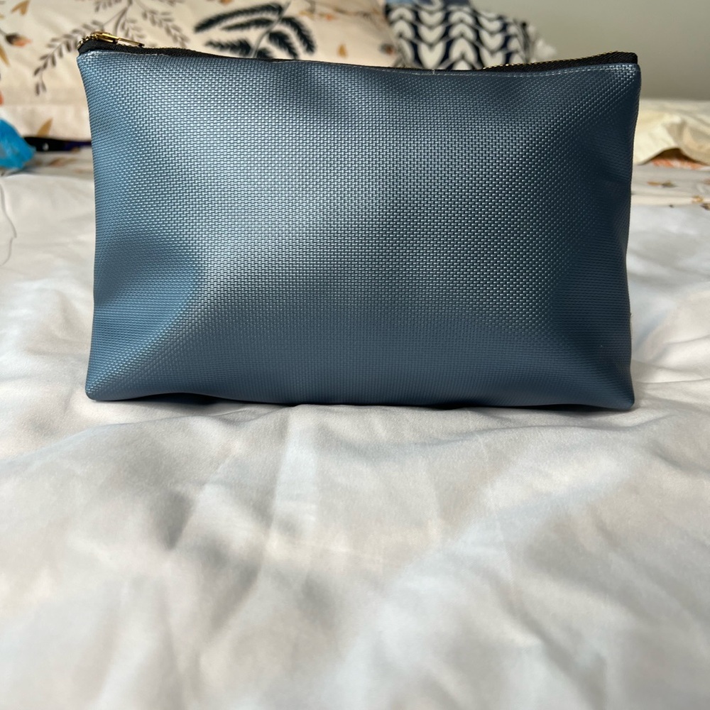 Beholi | Zippered Cosmetic Bag | Blue Metallic